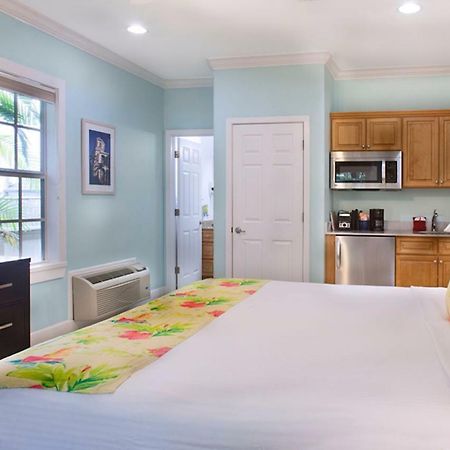 Travelers Palm Inn Key West Bagian luar foto