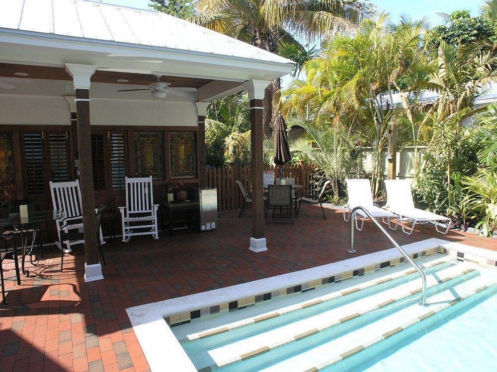 Travelers Palm Inn Key West Bagian luar foto