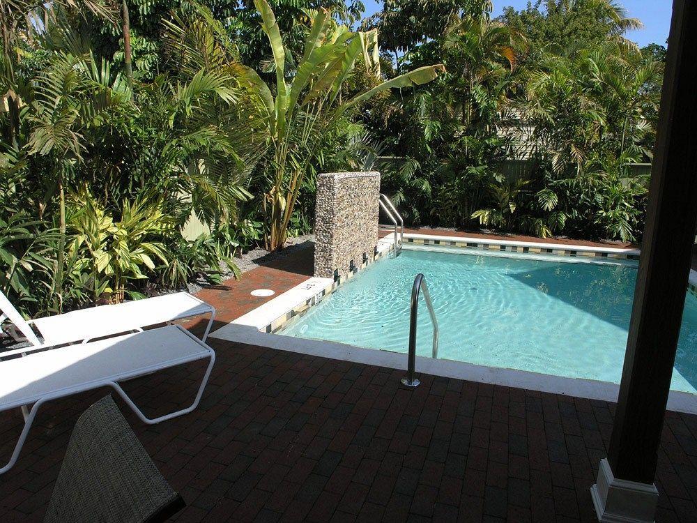 Travelers Palm Inn Key West Bagian luar foto
