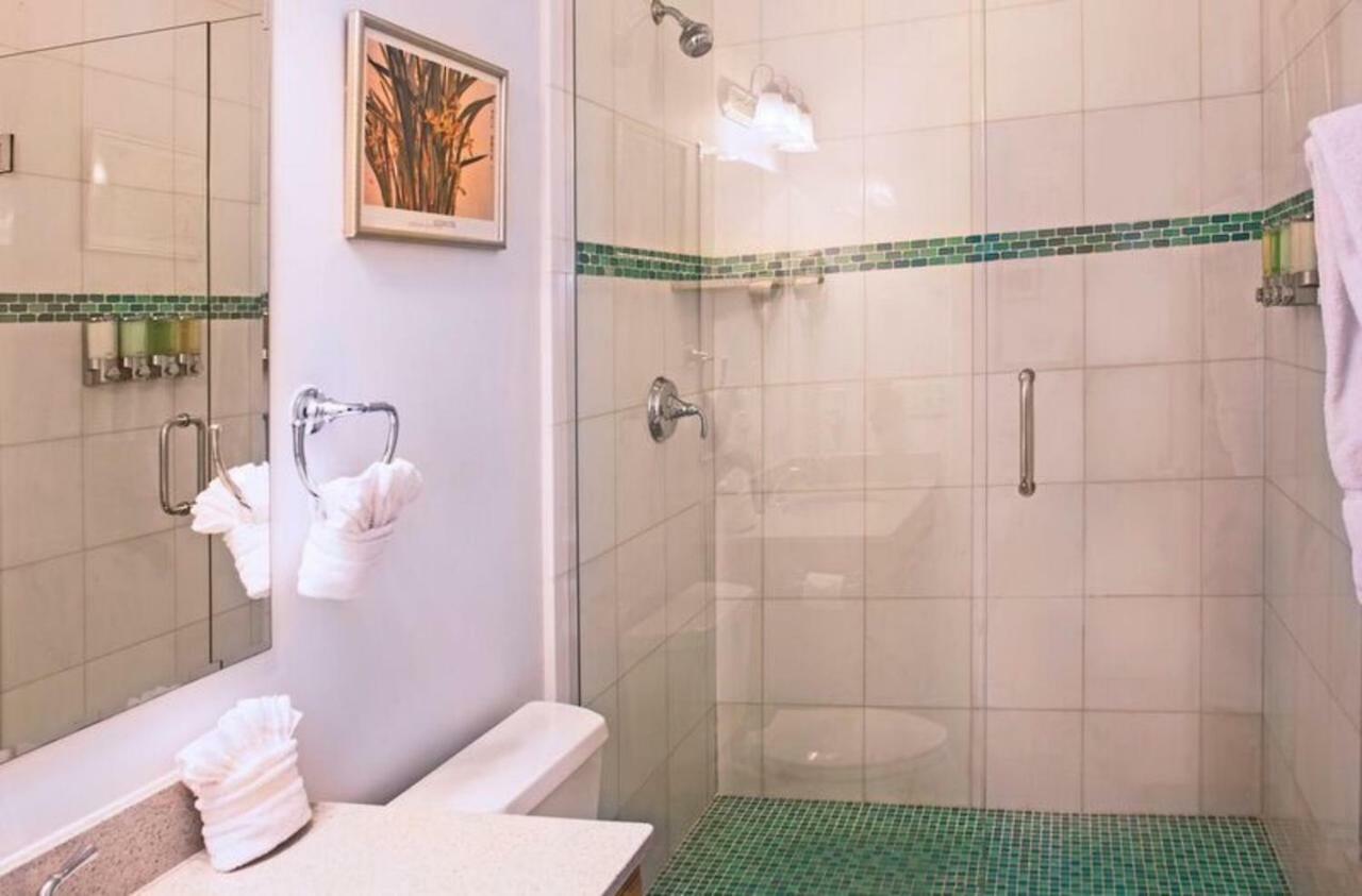 Travelers Palm Inn Key West Bagian luar foto