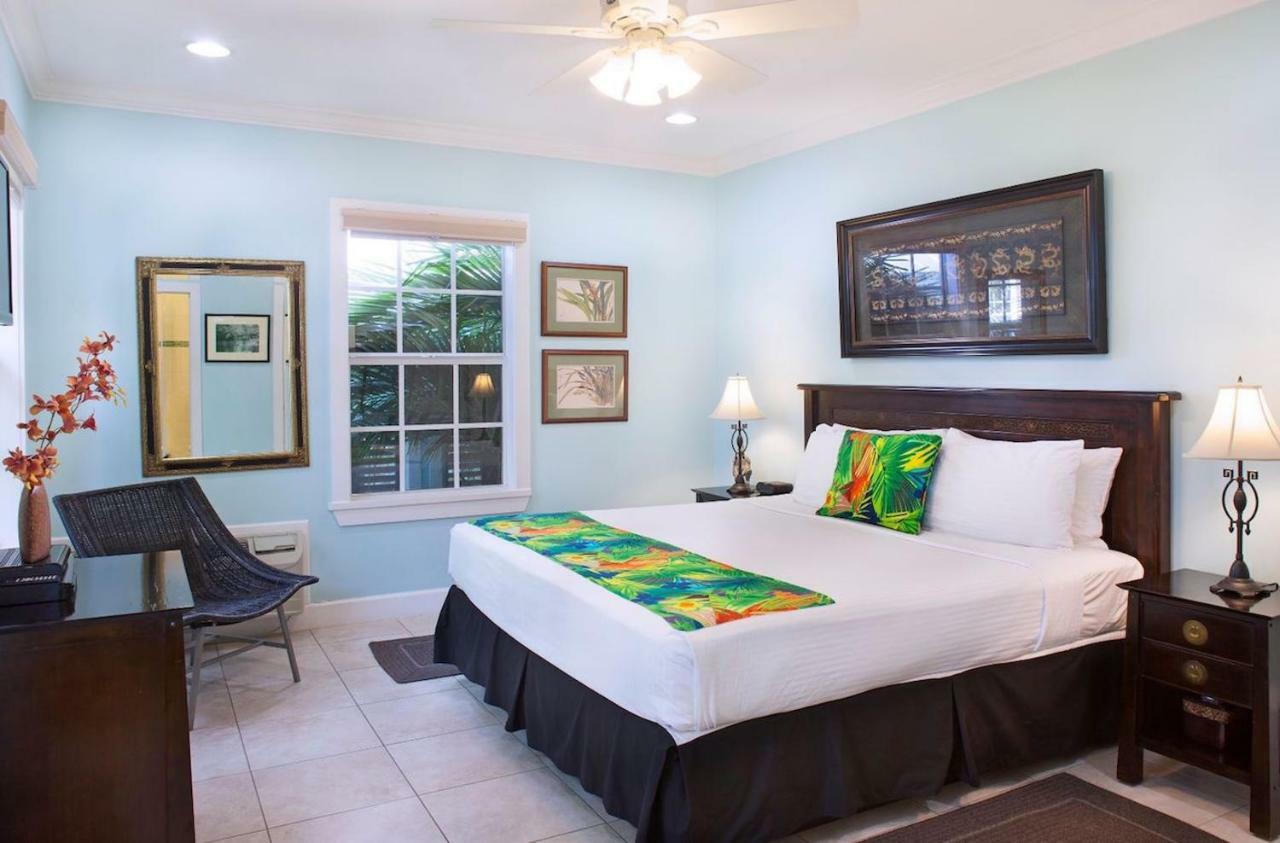 Travelers Palm Inn Key West Bagian luar foto